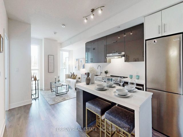 303 - 188 Fairview Mall Dr