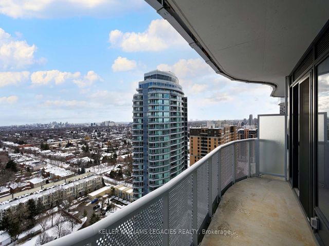 2109 - 15 Holmes Ave
