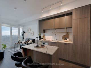 2109 - 15 Holmes Ave