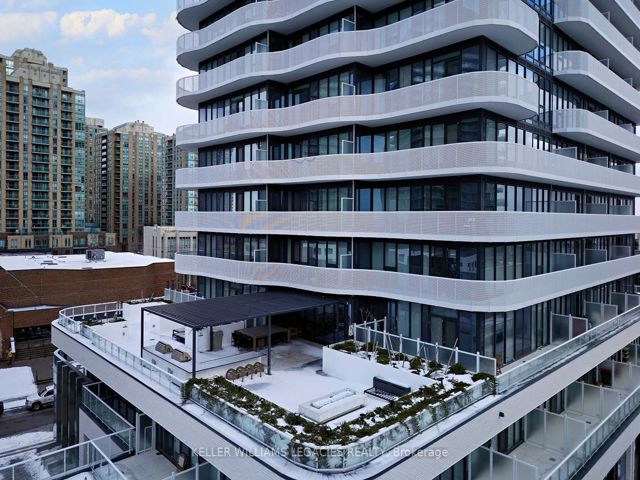 2109 - 15 Holmes Ave