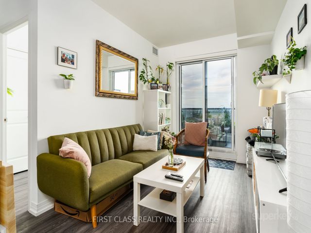 4613 - 251 Jarvis St