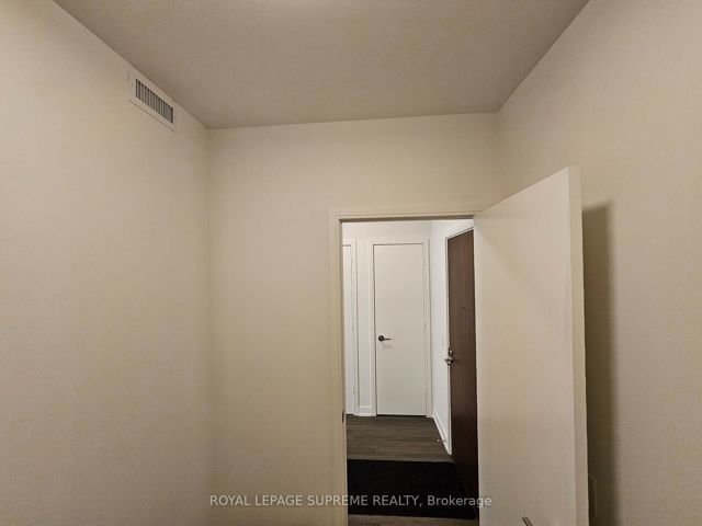 308 - 425 Front St E