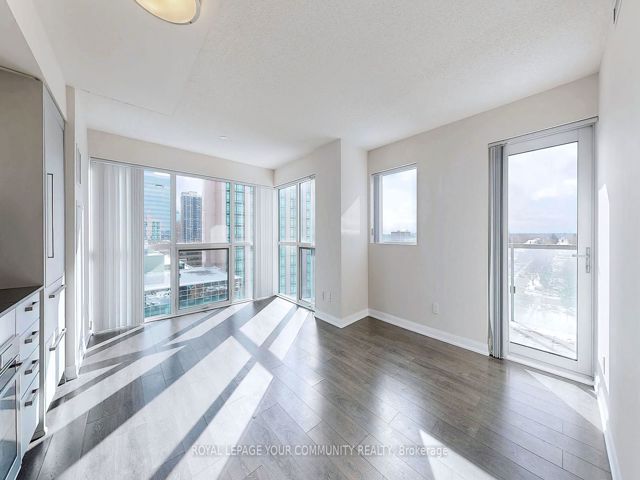 1012 - 5162 Yonge St