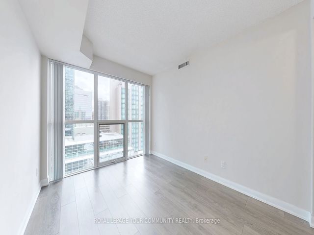 1012 - 5162 Yonge St
