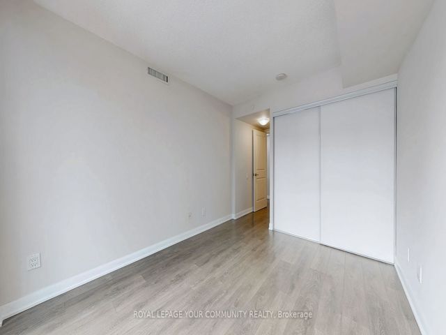 1012 - 5162 Yonge St