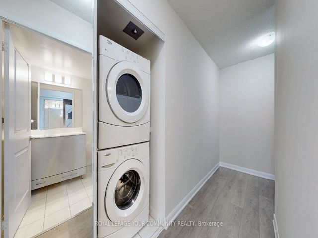 1012 - 5162 Yonge St