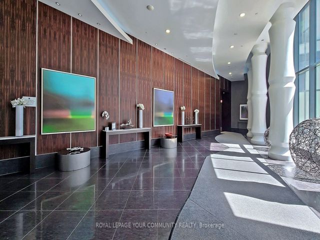 1012 - 5162 Yonge St
