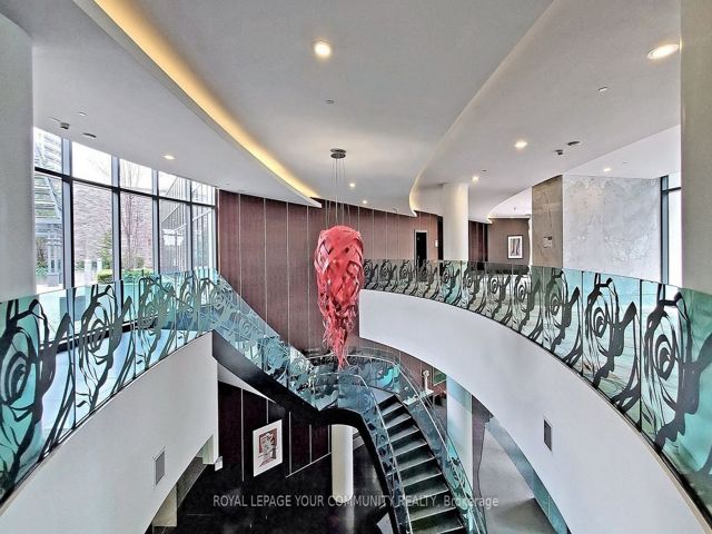 1012 - 5162 Yonge St