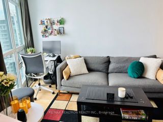 1410 - 231 Fort York Blvd