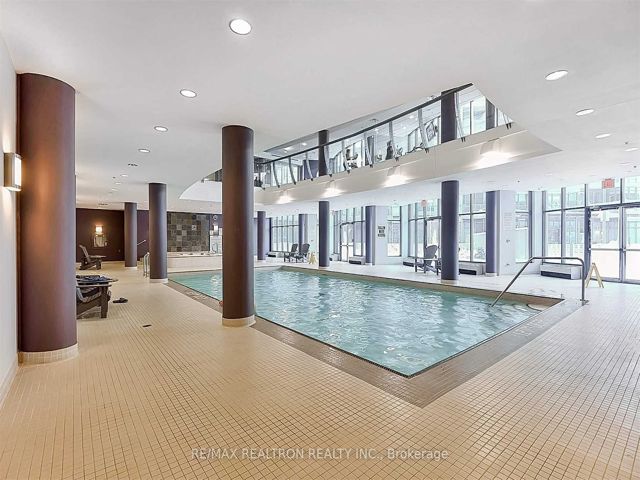 1410 - 231 Fort York Blvd