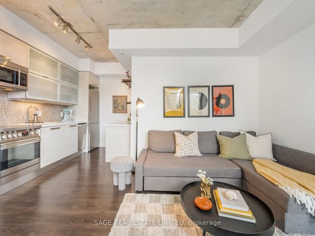 301 - 1205 Queen St W