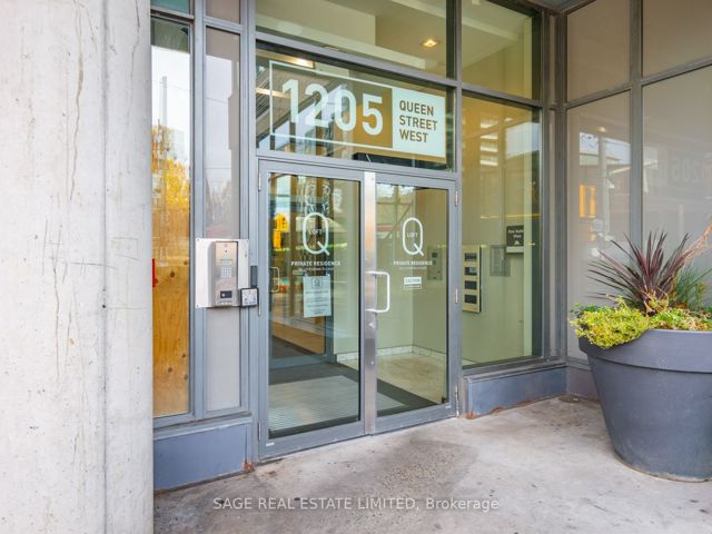 301 - 1205 Queen St W