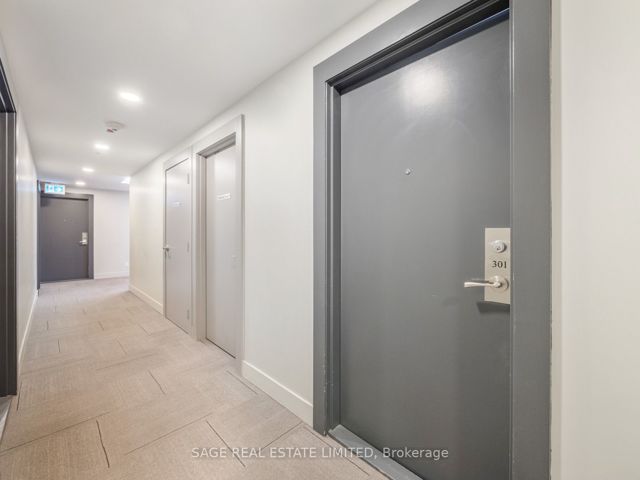 301 - 1205 Queen St W
