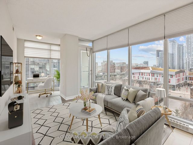 718 - 15 Brunel Crt