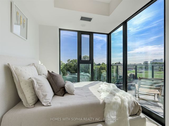 607 - 250 Lawrence Ave W