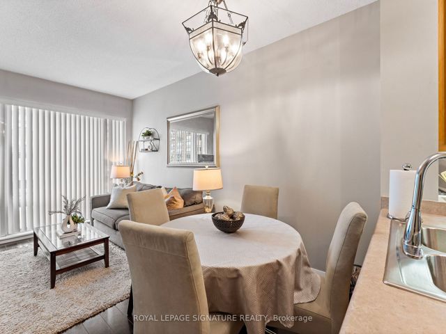 306 - 1121 Bay St