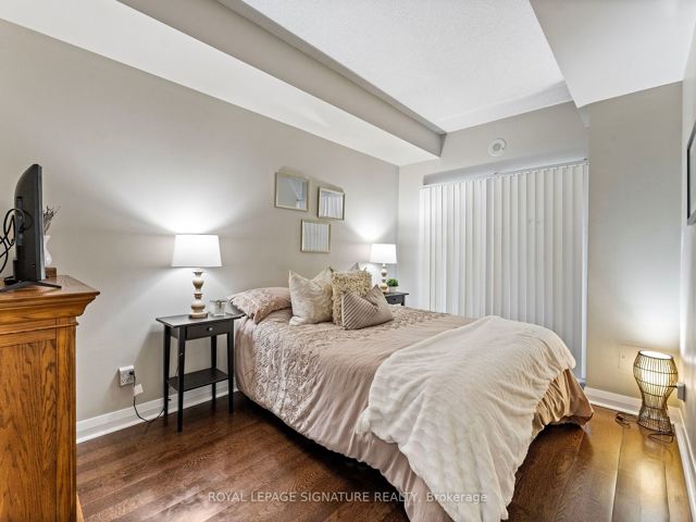 306 - 1121 Bay St