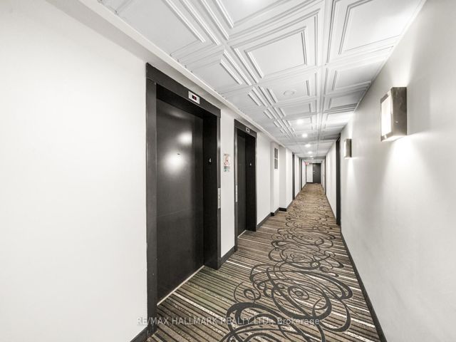 413 - 225 Wellesley St E