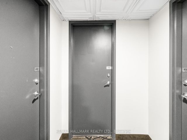 413 - 225 Wellesley St E