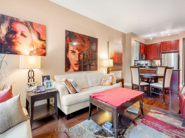209 - 21 Scollard St