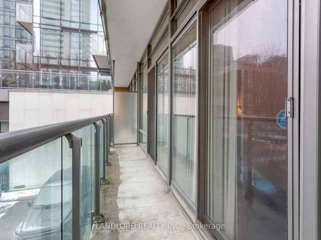 209 - 21 Scollard St