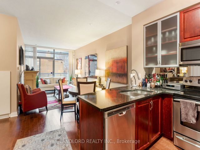 209 - 21 Scollard St