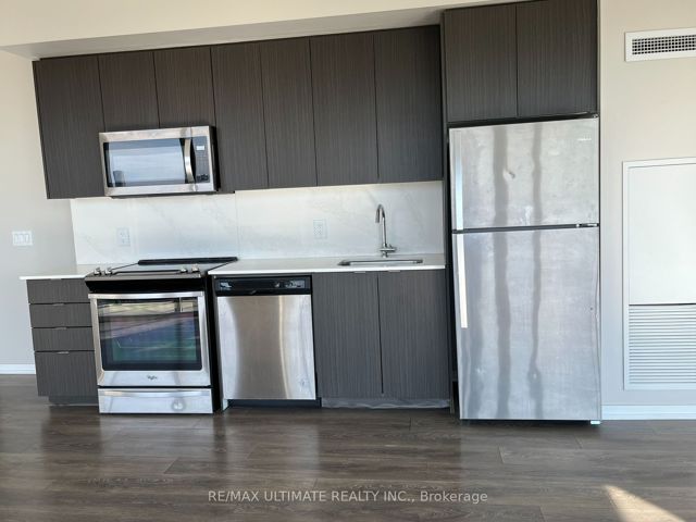 1113 - 3237 Bayview Ave