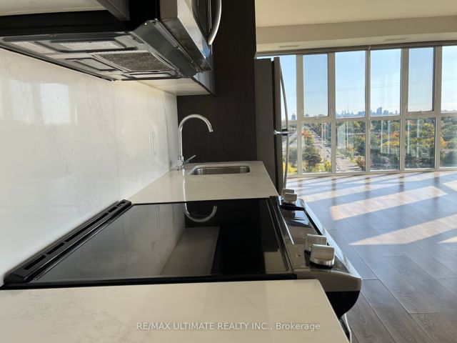 1113 - 3237 Bayview Ave