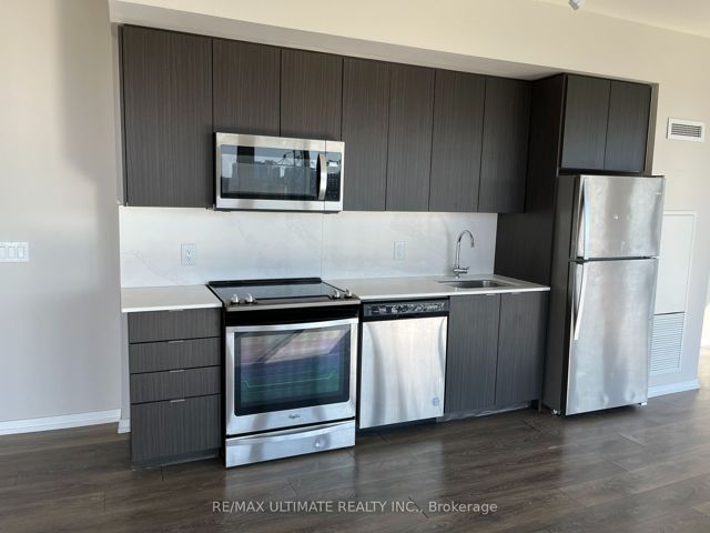 1113 - 3237 Bayview Ave