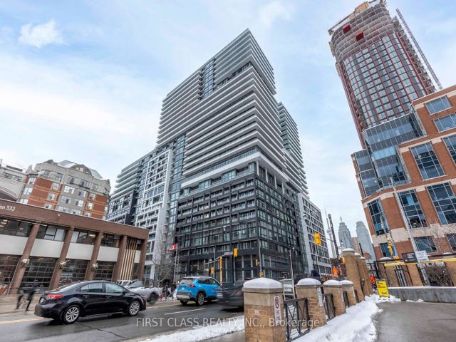 307 - 70 Princess St