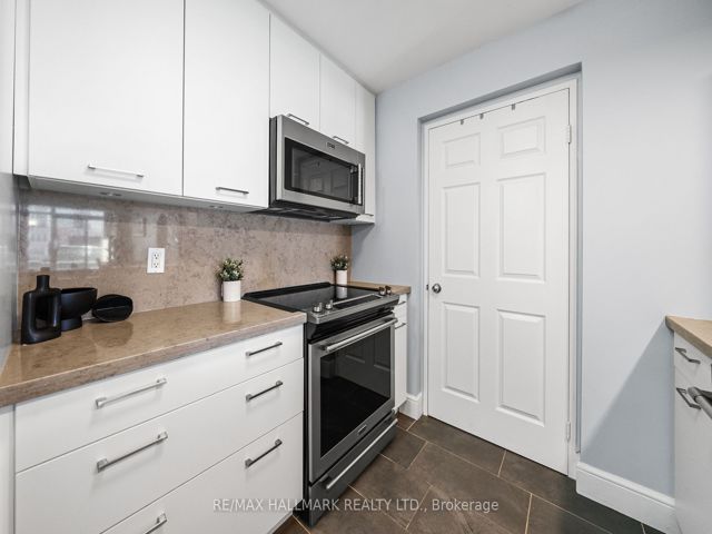 303 - 70 Mill St