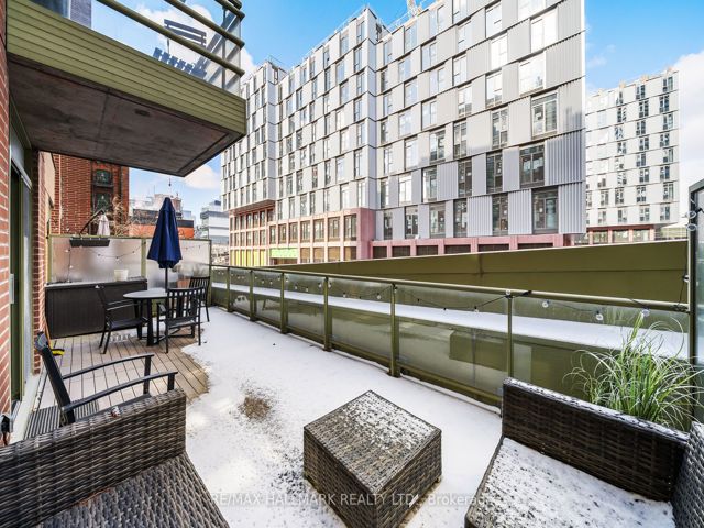 303 - 70 Mill St
