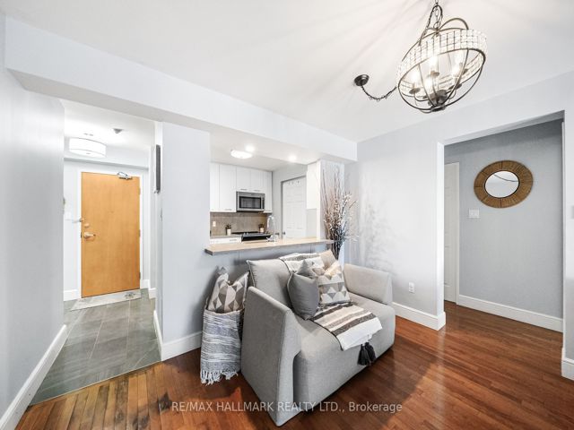 303 - 70 Mill St