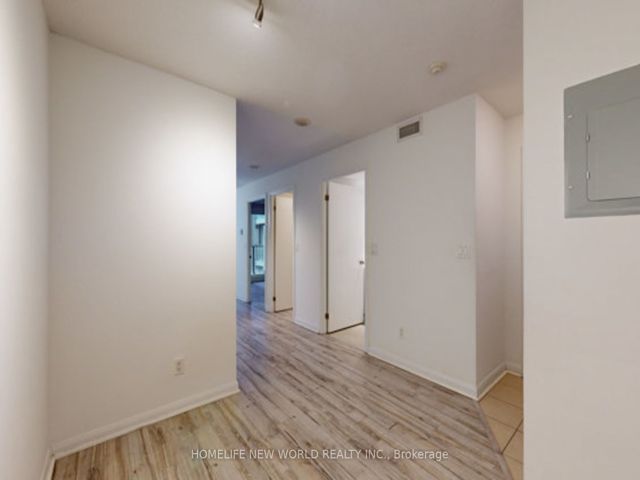 752 - 111 Elizabeth St