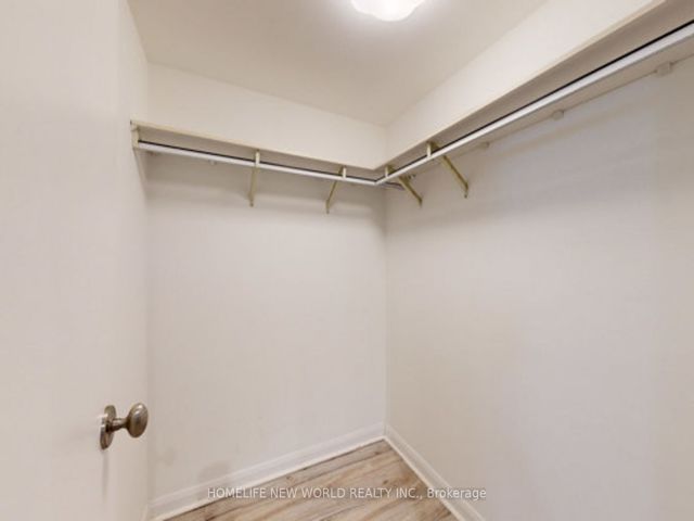 752 - 111 Elizabeth St
