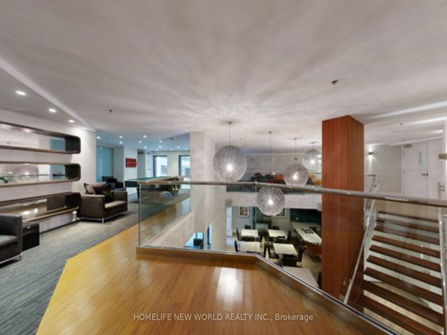 752 - 111 Elizabeth St