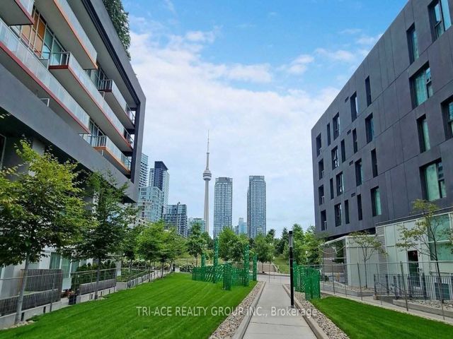 2702 - 75 Queens Wharf Rd