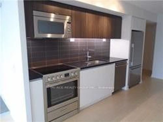 2702 - 75 Queens Wharf Rd