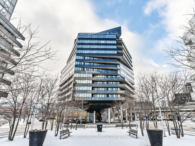 610 - 21 Lawren Harris Sq