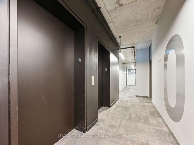 610 - 21 Lawren Harris Sq