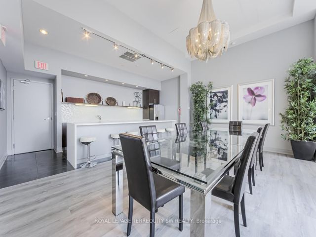 1203 - 628 Fleet St