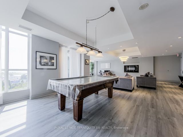 1203 - 628 Fleet St