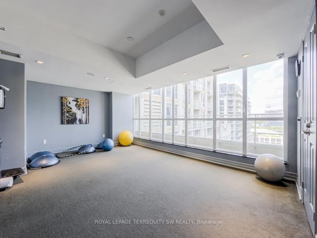 1203 - 628 Fleet St
