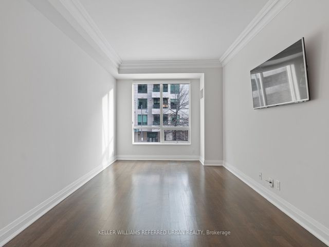 203 - 20 Scrivener Sq