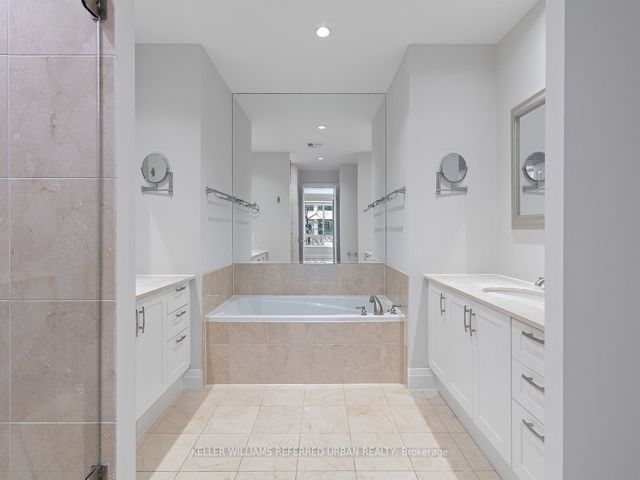 203 - 20 Scrivener Sq