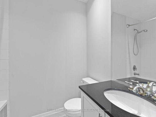 203 - 20 Scrivener Sq