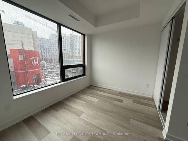 222 - 28 Eastern Ave