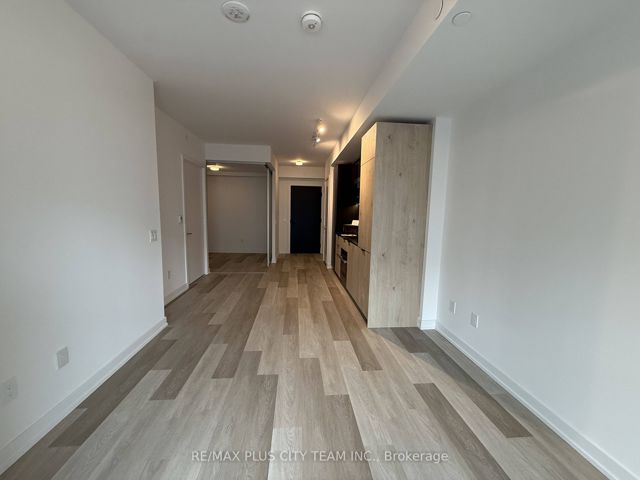 222 - 28 Eastern Ave