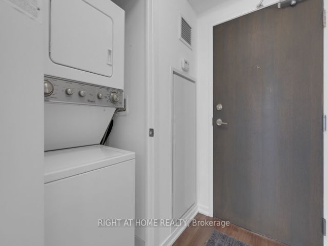 1001 - 68 Abell St