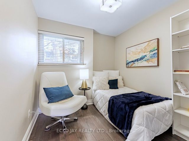 17 - 90 George Henry Blvd